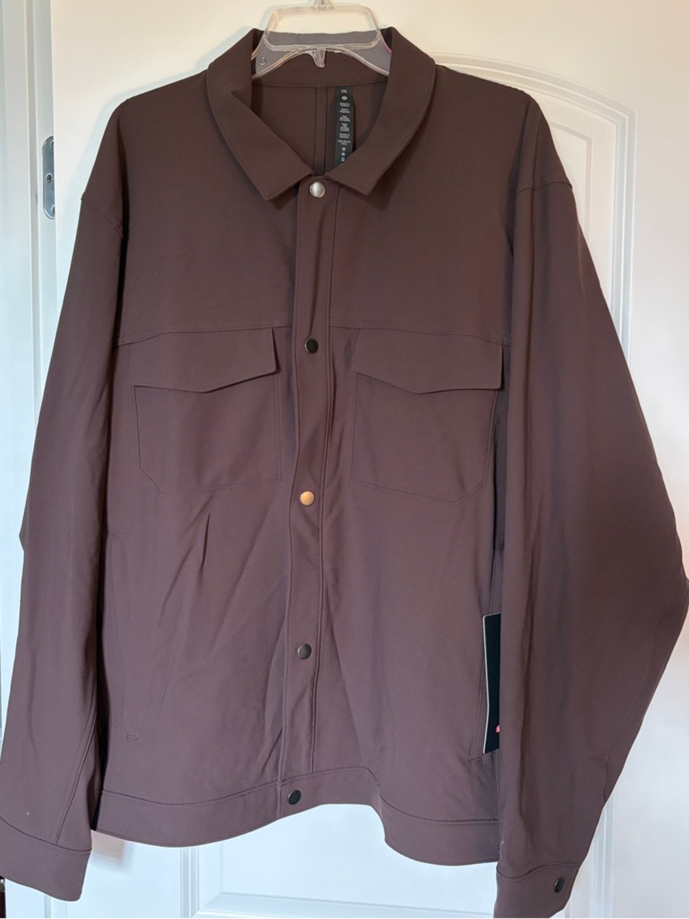 lululemon athletica Men’s Chocolate Brown Lightweight Button-Front Jacket